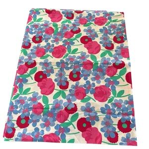 Laura Ashley Lifestyles Set 2 Standard Pillowcases  Bright Florals 100% Cotton